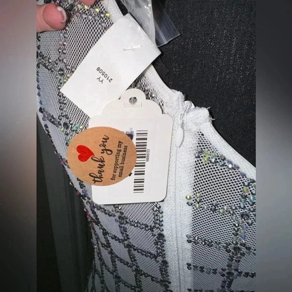 NWT Banjul Bridal Wedding White Event Dress Beaded - Picture 8 of 9